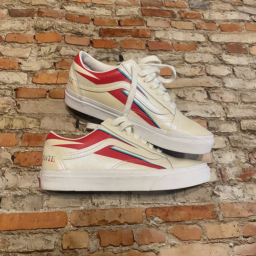Ltd Edition Aladdin Sane David Bowie Vans women’s size 7